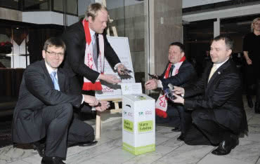 Superdekarze wspierają akcję "Zielona Stopa Filantropa"