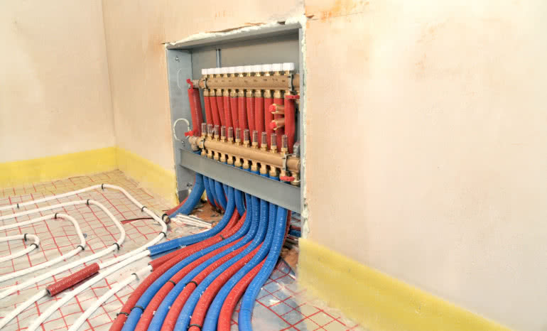 Jaki rozdzielacz do podłogówki wybrać? Analiza systemu FERRO F-Comfort