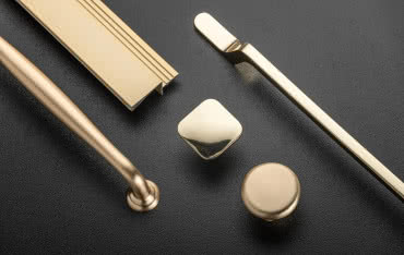 Okucia meblowe - klasyka czy nowoczesność? 