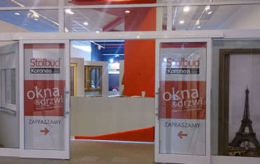 Pierwszy salon sprzedaży firmy Stolbud Włoszczowa w Poznaniu