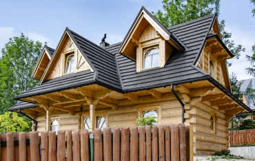 Gont drewniany czy blaszany?