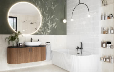 Nowoczesna łazienka bez sterylnej bieli: pastele, roślinne motywy i armatura gun metal