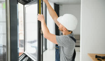 Montaż profilu aluminiowego - narzędzia, materiały i instrukcja