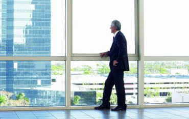 Recepta na upalne dni - wysokoselektywne szkło do ochrony przeciwsłonecznej SunGuard® SNX 50/23 firmy Guardian