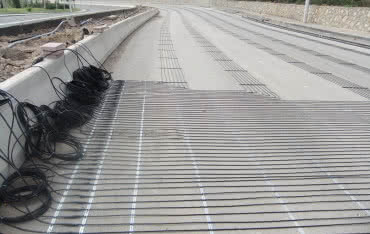 Kable grzejne DEVI zapewniają bezpieczeństwo kierowców w drodze na lotnisko w Turcji