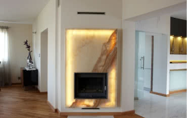 Doradca doboru kominków na stronie kratki.pl