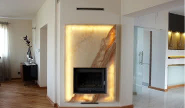 Doradca doboru kominków na stronie kratki.pl