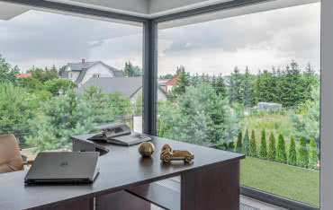 Narożne okna i drzwi tarasowe - efektowna ozdoba domu