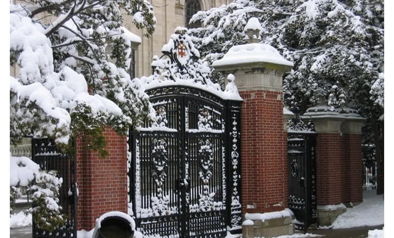 Jak przygotować bramę wjazdową do zimy?