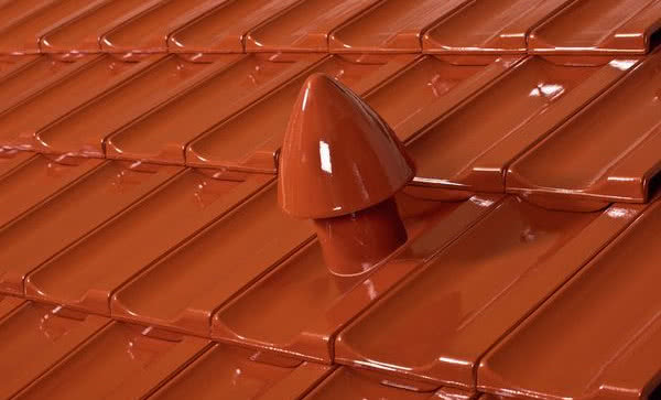 Akcesoria dachowe - dachówki specjalne, ławy i stopnie kominiarskie, śniegołapy