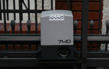 Automatyka do bram przesuwnych - jak dobrać, montować i serwisować?