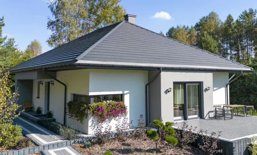 Ile naprawdę kosztuje dach przez 30 lat? Budżet bez pułapek