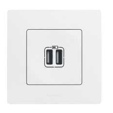 GNIAZDO ŁADOWANIA USB