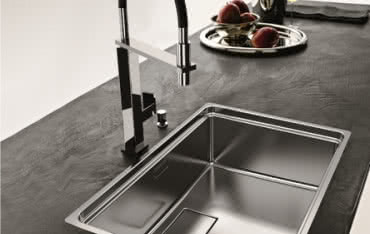 Zlewozmywak i bateria w kuchni. Jak wybrać odpowiednie?