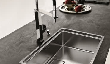 Zlewozmywak i bateria w kuchni. Jak wybrać odpowiednie?