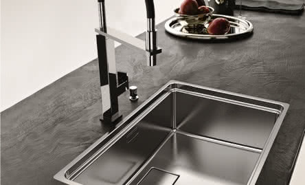 Zlewozmywak i bateria w kuchni. Jak wybrać odpowiednie?