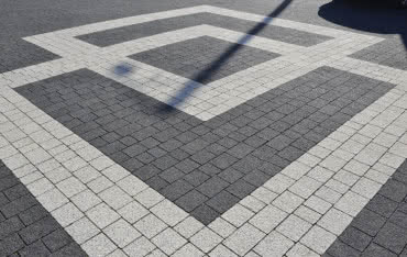 Kostka brukowa – spójrz pod nogi i doceń jej design