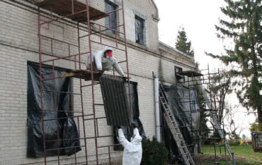 Jak uzyskać dofinansowanie z gminy na usunięcie azbestu?