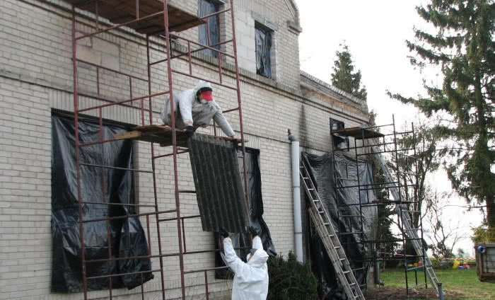 Jak uzyskać dofinansowanie z gminy na usunięcie azbestu?