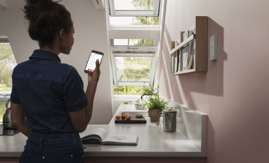 Jak rozwiązania inteligentnego domu wpływają na wewnętrzny klimat?