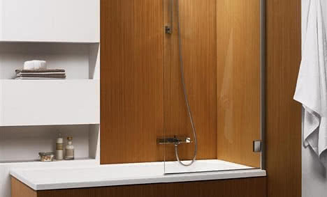 Wieczorna kąpiel czy poranny prysznic? - parawany nawannowe