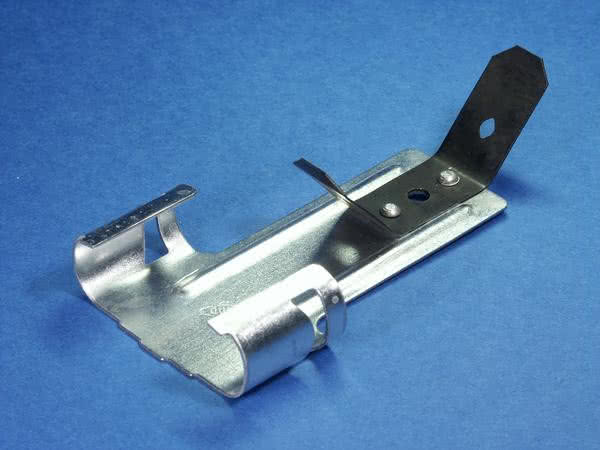 Wieszak obrotowy ze sprężyną