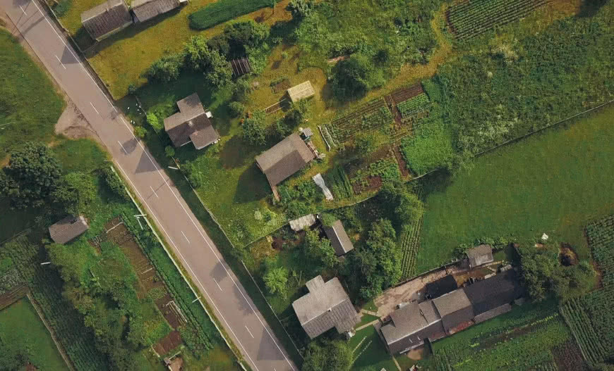 O czym trzeba pamiętać kupując działkę budowlaną?