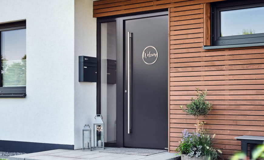 Tanie stalowe drzwi zewnętrzne – które wybrać, żeby nie żałować?