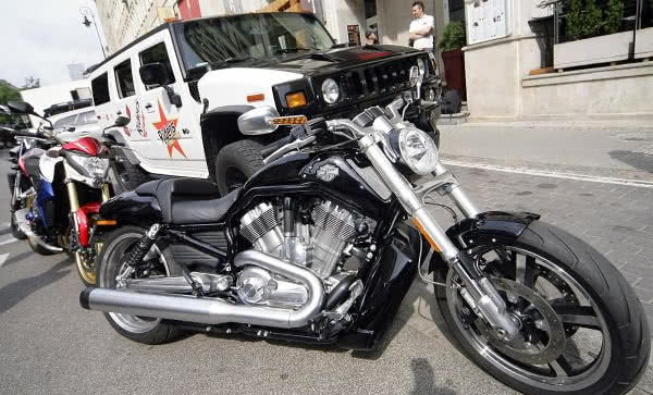 Blach-Pol sponsorem wyprawy motocyklowej Przemysława Salety