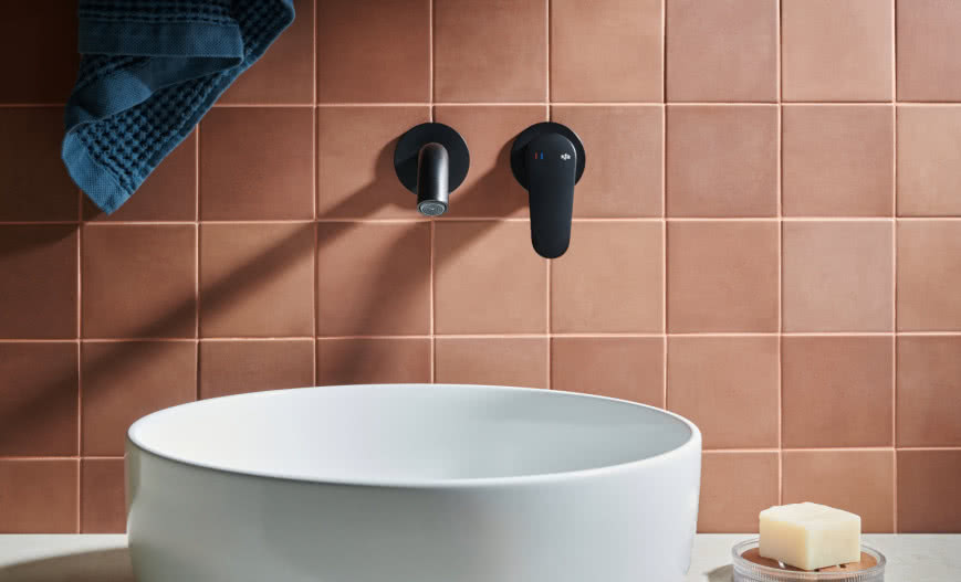 Oszczędzaj wodę i pieniądze! Praktyczne wskazówki dla każdego