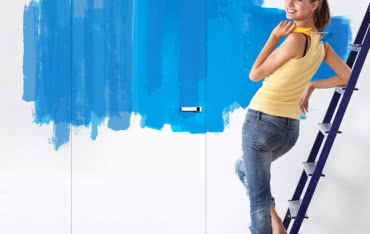 Drzwi pomalowane na wybrany kolor - nowe możliwości w INTER DOOR