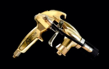 Nowa jakość natrysku gęstych materiałów z pistoletem AK10 PRO do tynków