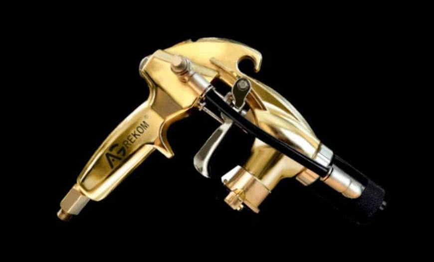 Nowa jakość natrysku gęstych materiałów z pistoletem AK10 PRO do tynków