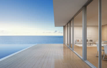 Duże przeszklenia w domu – czemu warto mieć duże okna?