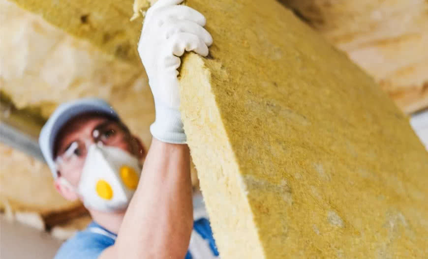 Jak ocieplić dach skośny? Praktyczny poradnik