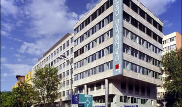 Izolacyjność akustyczna zrównoważonych budynków dzięki nowoczesnym rozwiązaniom szklanym