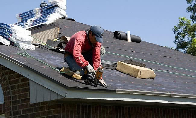 Co robić latem na dachu skośnym?