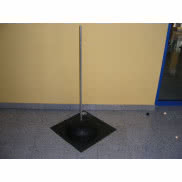 Maszt odgromowy z podstawą betonową