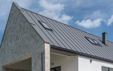 Budowa domu systemem gospodarczym – jakie prace możemy wykonać samodzielnie?