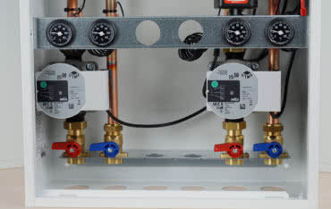 Ogrzewanie podłogowe i grzejnikowe w jednym domu – jak to połączyć?