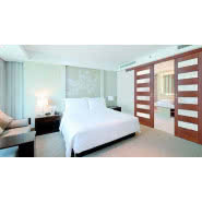 Drzwi przesuwne naścienne