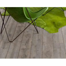 Płytki i panele samoprzylepne