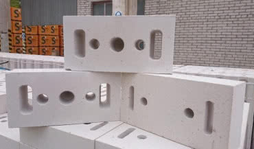 Czy silikaty trzeba zabezpieczać przed wilgocią?