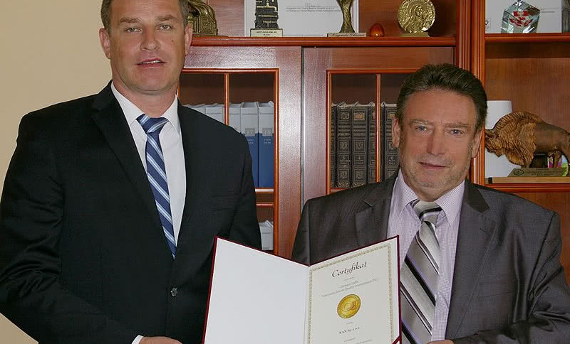 Złote Godło dla najwyższej jakości Systemu KAN-therm