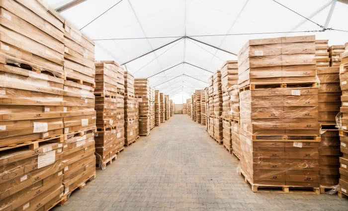 Hale namiotowe. Pięć pytań do eksperta