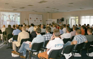 Selena patronem pierwszego Konwentu dla Montażystów, Dilerów, Producentów i Dostawców Stolarki