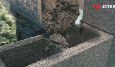 Jak przygotować beton do budowy ogrodzenia?