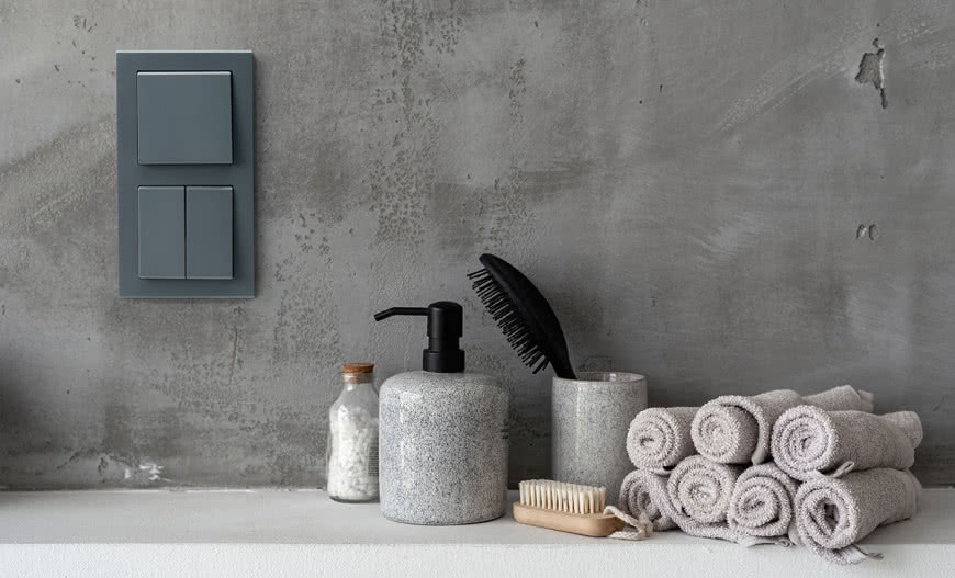 Szary grafit i matowe wykończenie – przyszłość osprzętu elektrycznego