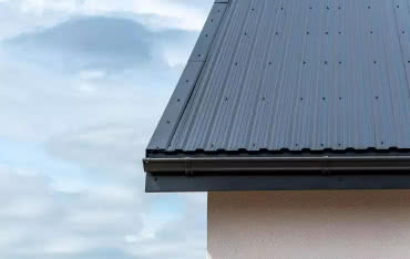 Transport i prawidłowe przechowywane blachy