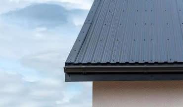 Transport i prawidłowe przechowywane blachy